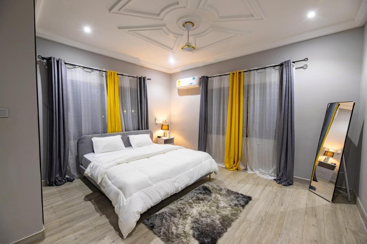 Cloud9 Apartments Accra Buitenkant foto